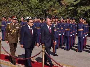 Ricardo Lagos
de visita en El Cairo, Egipto,
relaciones del Estado de Chile
con el Mundo Arabe
 pulsando 
la imagen